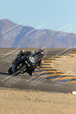 media/Dec-10-2023-SoCal Trackdays (Sun) [[0ce70f5433]]/Turn 12 (2pm)/